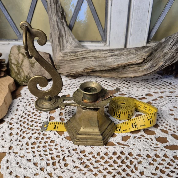 Vintage Brass Candle Holder with S Handle - Picture 8 of 12